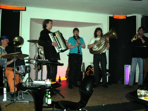 Band 1